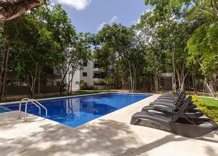 Modern 3br 3 Queen Beds, 200mb, 2 Gyms & 6 Pools Holiday home *
