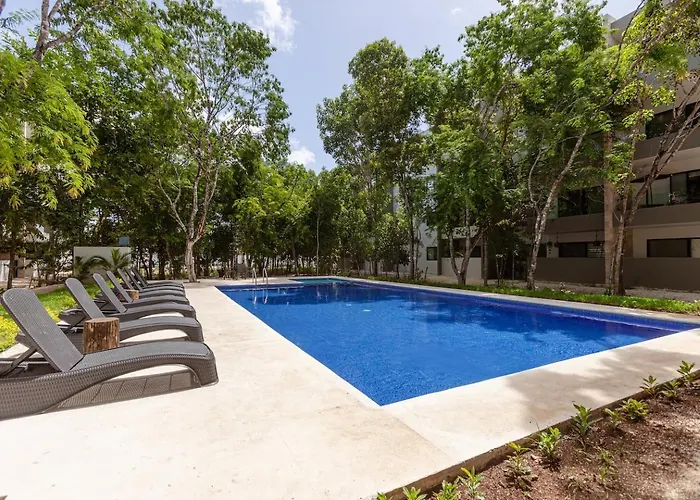 Modern 3br 3 Queen Beds, 200mb, 2 Gyms & 6 Pools Casa de férias Playa del Carmen