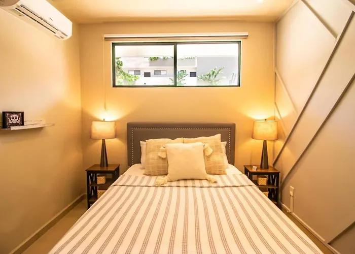 Modern 3br 3 Queen Beds, 200mb, 2 Gyms & 6 Pools Holiday home Playa del Carmen