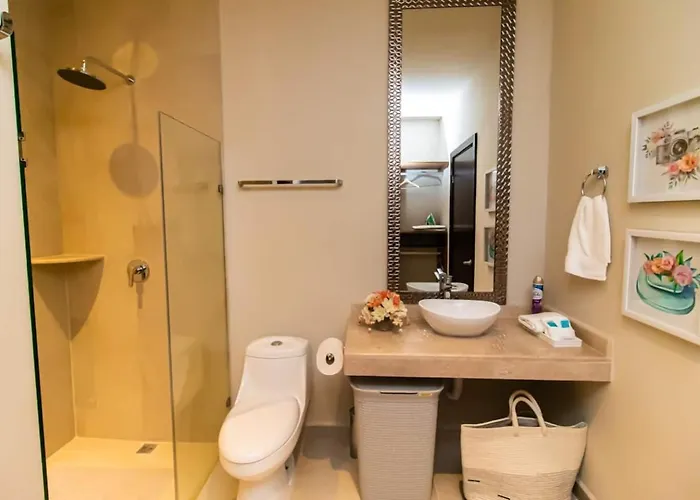 Modern 3br 3 Queen Beds, 200mb, 2 Gyms & 6 Pools Playa del Carmen