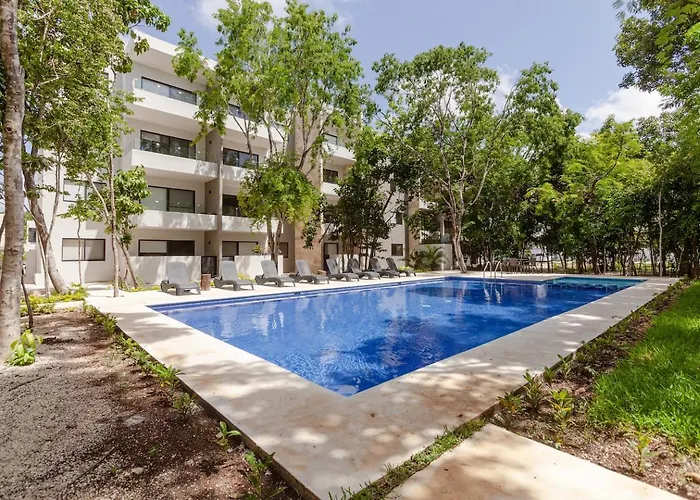 Modern 3br 3 Queen Beds, 200mb, 2 Gyms & 6 Pools Casa de férias *